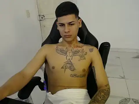 Clyde019 online show from January 2025 03:16:01 PM