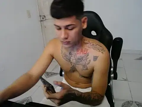 Clyde019 online show from January 2025 09:02:01 PM