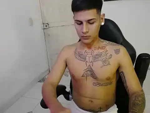 Clyde019 online show from January 2025 09:45:01 PM