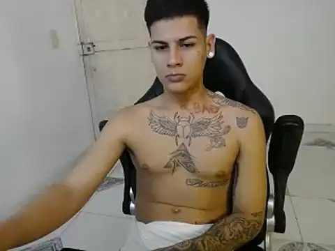 Clyde019 online show from January 2025 04:10:01 AM