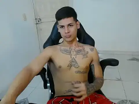 Clyde019 online show from January 2025 04:30:02 PM