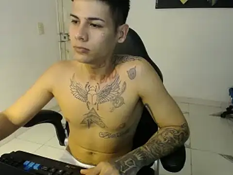 Clyde019 online show from February 2025 03:15:01 AM