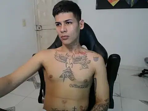 Clyde019 online show from February 2025 04:04:01 PM