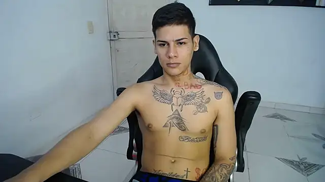 Clyde019 online show from February 2025 02:59:02 PM