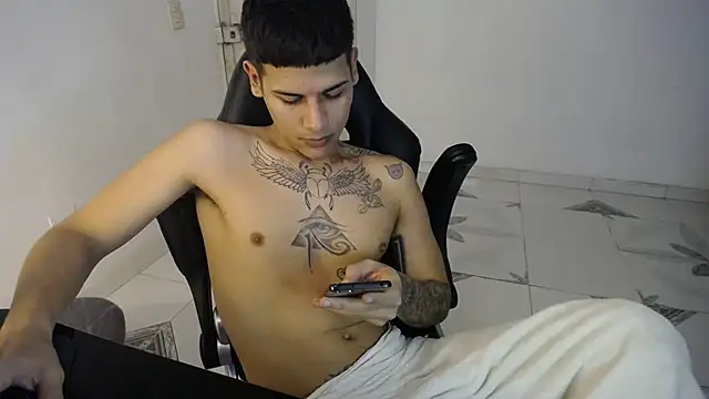 Clyde019 online show from February 2025 05:02:02 PM