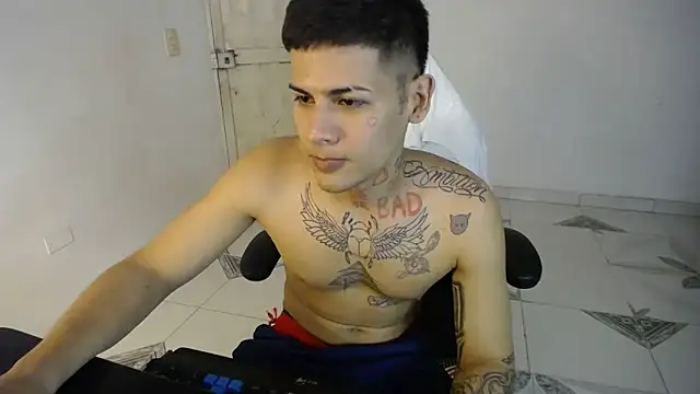 Clyde019 online show from February 2025 05:15:02 PM