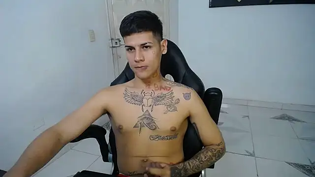 Clyde019 online show from February 2025 09:44:02 PM