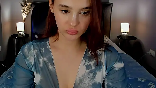 Snapshot of AngelicaKleee chatting on March 2025 07:47:02 AM AngelicaKleee online show from March 2025 07:47:02 AM