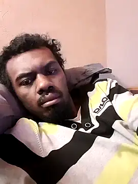 Snapshot of liveblackman chatting on December 2024 12:07:01 AM liveblackman online show from December 2024 12:07:01 AM