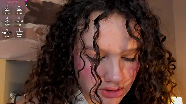 Snapshot of LucyLovelyy chatting on March 2025 02:49:02 AM LucyLovelyy online show from March 2025 02:49:02 AM