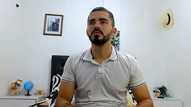 Massimoo 07 online show from August 2026 06:18:01 PM