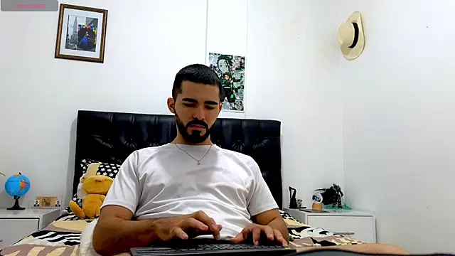 Massimoo 07 online show from August 2026 05:59:02 PM