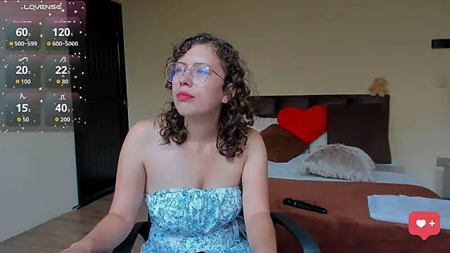 Snapshot of TORALAY chatting on January 2026 03:27:01 PM TORALAY online show from January 2026 03:27:01 PM