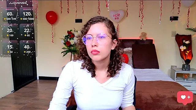 Snapshot of TORALAY chatting on February 2026 03:20:01 PM TORALAY online show from February 2026 03:20:01 PM