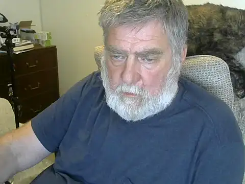 Snapshot of viejo_oso chatting on September 2025 10:53:02 PM viejo oso online show from September 2025 10:53:02 PM