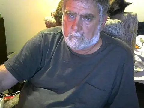 Snapshot of viejo_oso chatting on September 2025 05:01:02 AM viejo oso online show from September 2025 05:01:02 AM