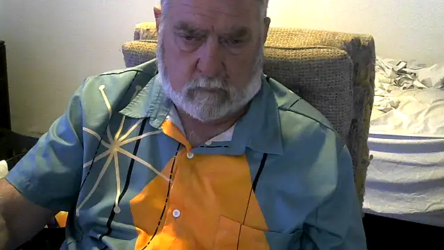 Snapshot of viejo_oso chatting on October 2025 03:19:01 AM viejo oso online show from October 2025 03:19:01 AM