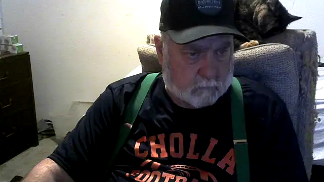 Snapshot of viejo_oso chatting on December 2025 04:50:01 AM viejo oso online show from December 2025 04:50:01 AM