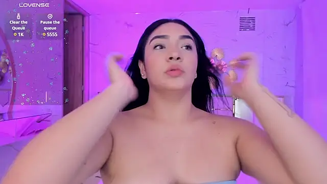 stefany duque1  online show from March 2025 02:55:02 AM