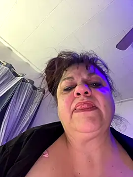 Luciouslouise72xh online show from November 2025 12:42:01 PM