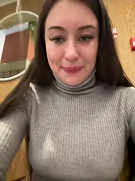 Snapshot of AndreaMood chatting on January 2025 07:32:01 AM AndreaMood online show from January 2025 07:32:01 AM