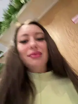 Snapshot of AndreaMood chatting on January 2025 02:43:01 AM AndreaMood online show from January 2025 02:43:01 AM