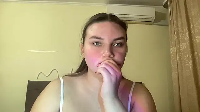 Dreamyblushfairy online show from October 2025 05:54:02 PM