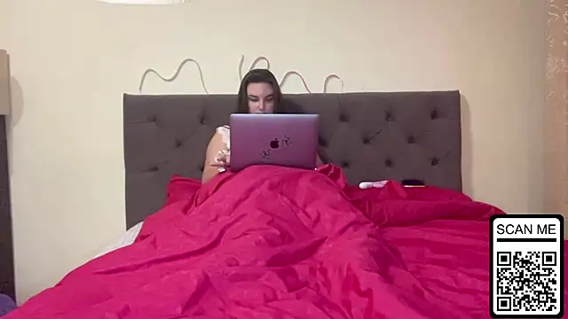 Dreamyblushfairy online show from October 2025 03:09:02 PM