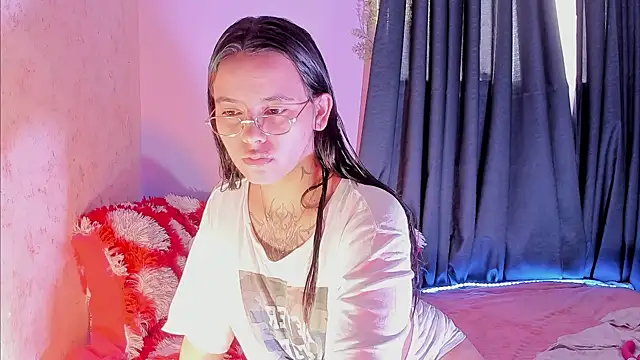 NattSumi online show from November 2025 01:21:02 PM