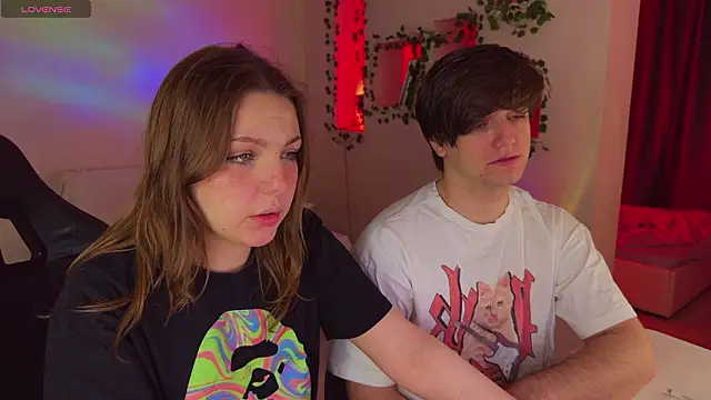 RobertAndLinela online show from March 2026 02:48:01 AM