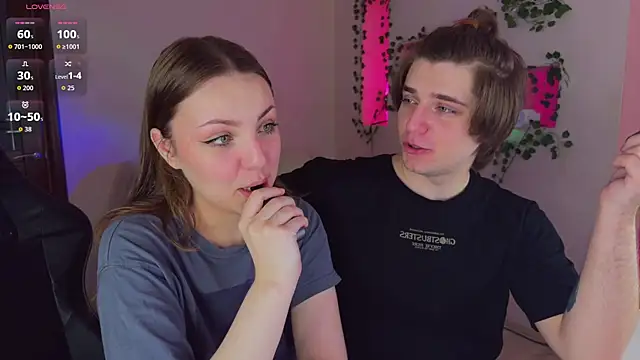 RobertAndLinela online show from June 2026 09:44:02 AM
