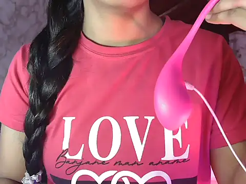 Somiya87 online show from January 2026 08:33:01 PM