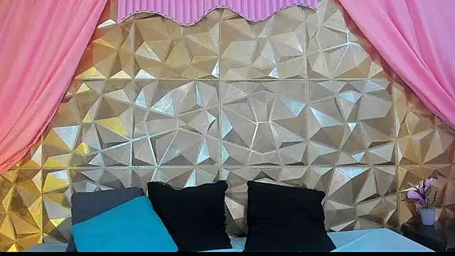 Snapshot of Lana_Parker_01 chatting on December 2024 11:10:02 PM Lana Parker 01 online show from December 2024 11:10:02 PM