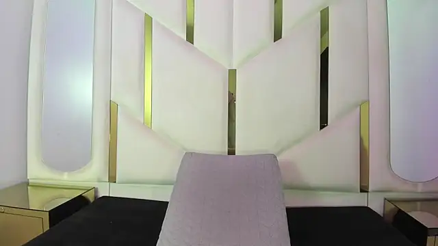 IsabellRodriguez18 online show from March 2026 03:00:01 AM