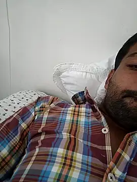 Snapshot of playboyz77 chatting on October 2025 05:40:01 AM playboyz77 online show from October 2025 05:40:01 AM