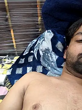 Snapshot of playboyz77 chatting on March 2026 01:33:01 PM playboyz77 online show from March 2026 01:33:01 PM