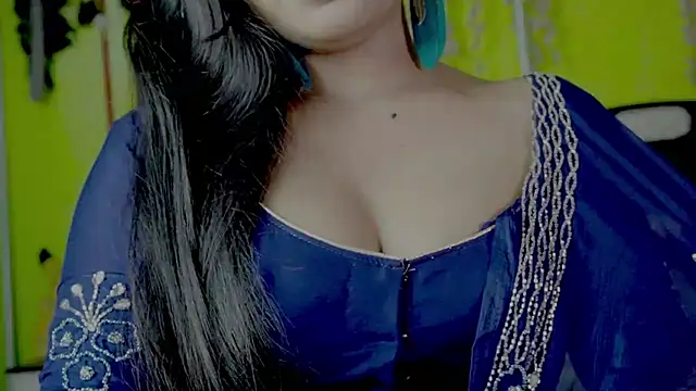 sexyhoney27 online show from June 2026 05:04:02 PM