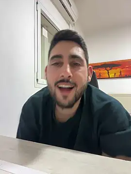 Snapshot of luffykingofpirets chatting on February 2025 10:33:01 PM luffykingofpirets online show from February 2025 10:33:01 PM