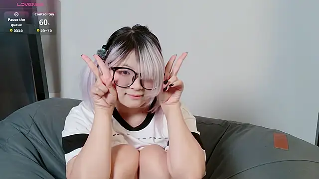 Snapshot of Yu_UwU_ chatting on April 2026 02:36:01 PM Yu UwU online show from April 2026 02:36:01 PM