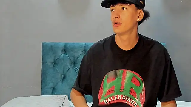 Snapshot of two_milkyway chatting on January 2025 12:05:02 PM two milkyway online show from January 2025 12:05:02 PM