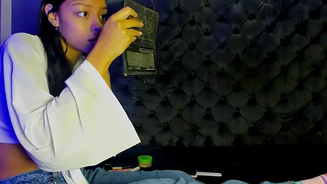 Snapshot of two_milkyway chatting on February 2025 12:42:01 PM two milkyway online show from February 2025 12:42:01 PM