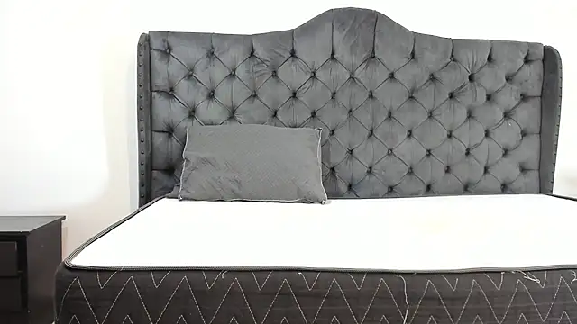 Snapshot of two_milkyway chatting on September 2025 12:21:02 PM two milkyway online show from September 2025 12:21:02 PM