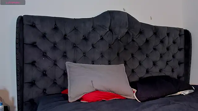 Snapshot of two_milkyway chatting on December 2025 02:02:02 PM two milkyway online show from December 2025 02:02:02 PM