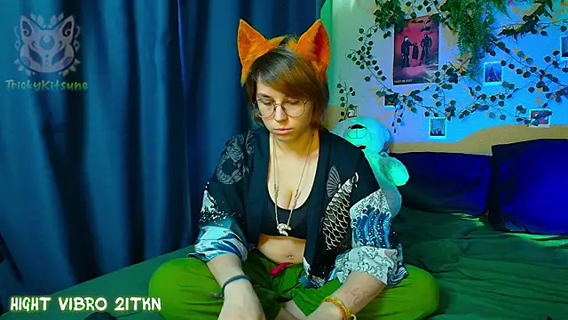 TrickyKitsune online show from May 2026 03:05:01 PM