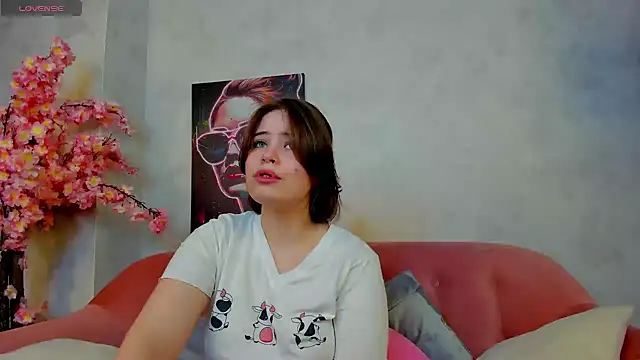 Snapshot of EricaElliott chatting on February 2025 04:26:02 AM EricaElliott online show from February 2025 04:26:02 AM
