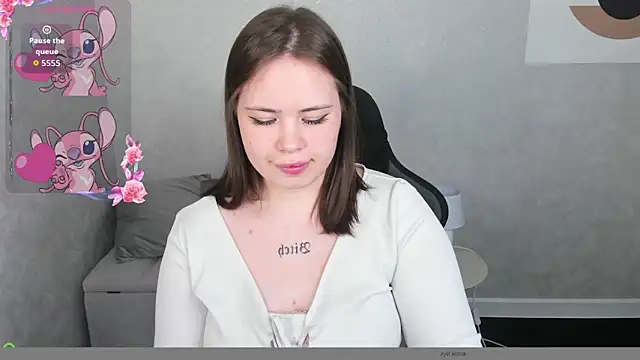 Snapshot of EricaElliott chatting on September 2025 08:52:02 AM EricaElliott online show from September 2025 08:52:02 AM