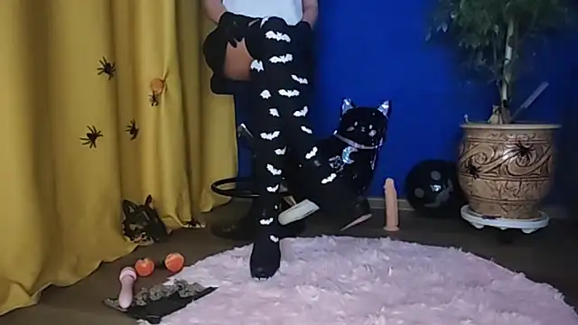 Jennifer Braun online show from October 2025 05:53:01 PM