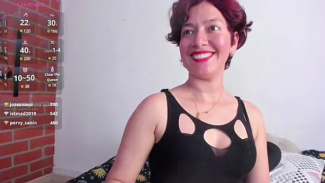 Snapshot of Laura_hellss chatting on March 2025 07:54:02 PM Laura hellss online show from March 2025 07:54:02 PM