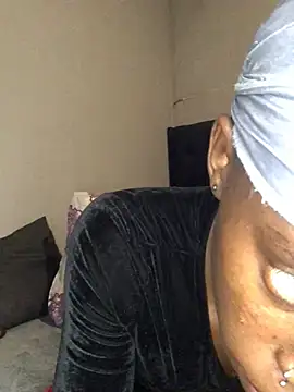 Snapshot of xxSexyTalia28 chatting on March 2026 10:35:01 PM xxSexyTalia28 online show from March 2026 10:35:01 PM