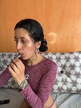 indira k online show from November 2025 03:40:01 PM